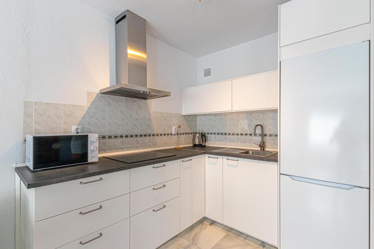 בנאלמדנה 797 Holiday Rentals - Apartamento Frente Al Parque La Paloma Con Piscina מראה חיצוני תמונה